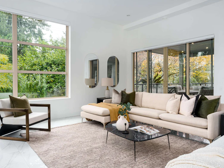 955 Melbourne Avenue, North Vancouver, BC, V7R 1P1 - 2