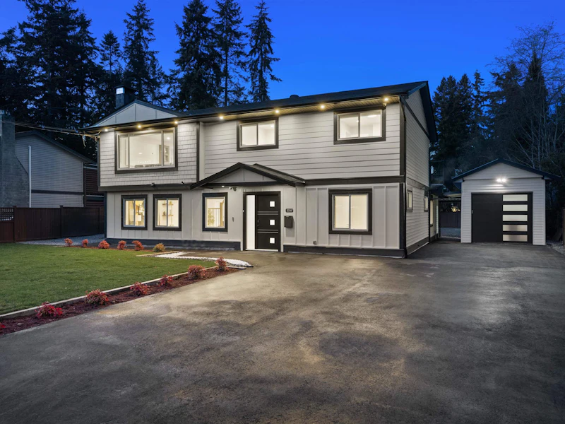 20367 37b Avenue, Langley BC V3A 2T2