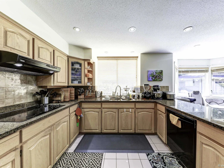 13736 Crescent Road, Surrey, BC, V4P 1K8 - 19