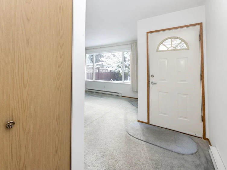 6358 Oracle Road, Sechelt, BC, V7Z 0R8 - 2