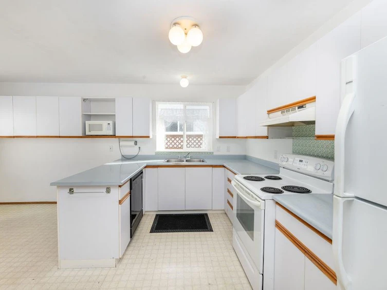 6358 Oracle Road, Sechelt, BC, V7Z 0R8 - 15