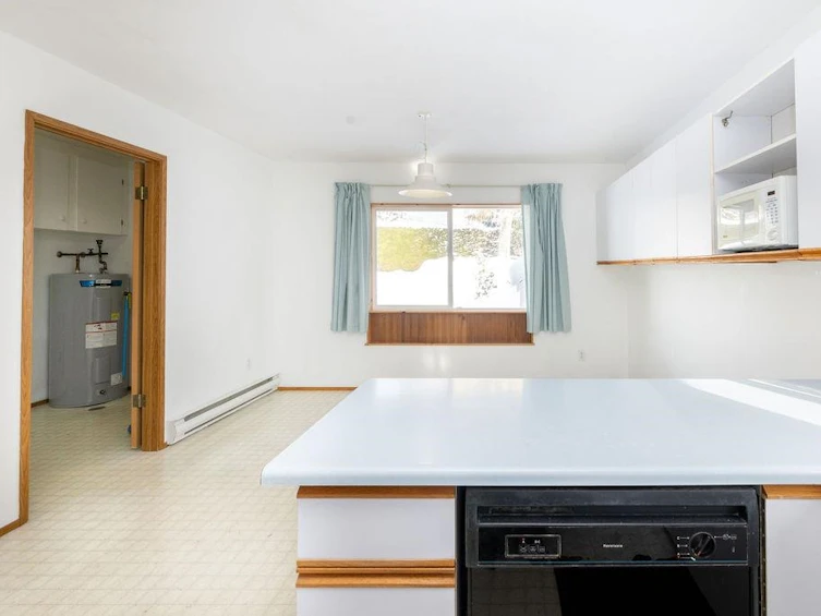 6358 Oracle Road, Sechelt, BC, V7Z 0R8 - 20