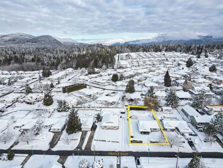 6358 Oracle Road, Sechelt, BC, V7Z 0R8 - 35