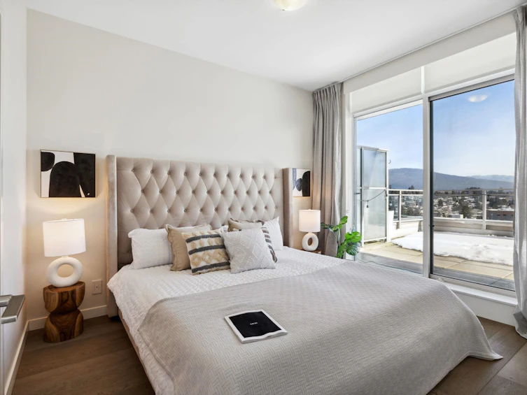 1602-112 E 13th Street, North Vancouver, BC, V7L 0E4 - 14