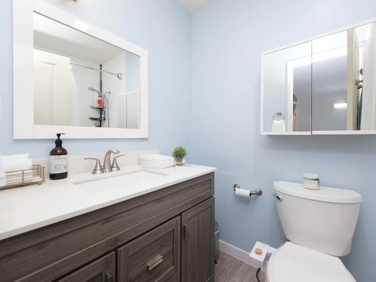 3333 Mountain Highway, North Vancouver, BC, V7K 2H4 - 14