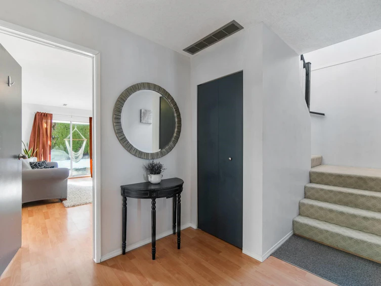 15058 98a Avenue, Surrey, BC, V3R 8H3 - 9