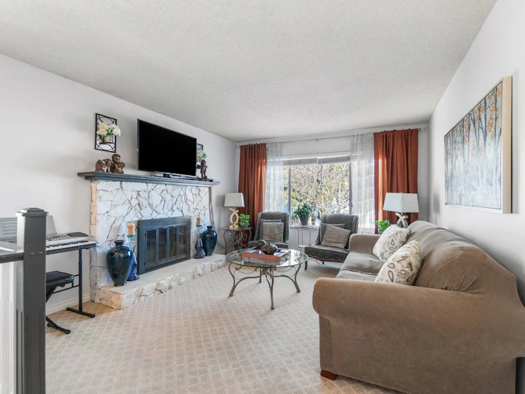 15058 98a Avenue, Surrey, BC, V3R 8H3 - 16