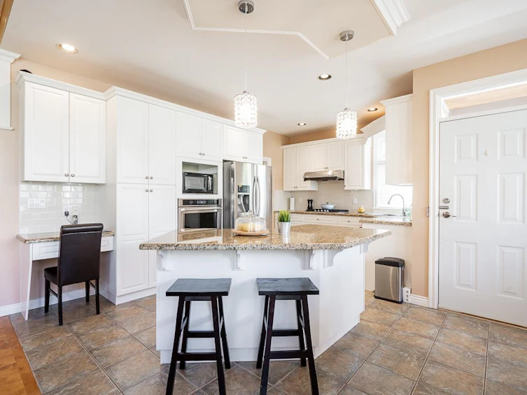 14925 23 Avenue, Surrey, BC, V4A 9X2 - 10