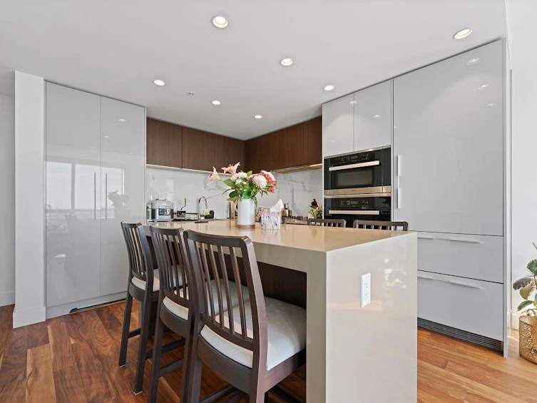 1302-1632 Lions Gate Lane, North Vancouver, BC, V7P 0E2 - 7