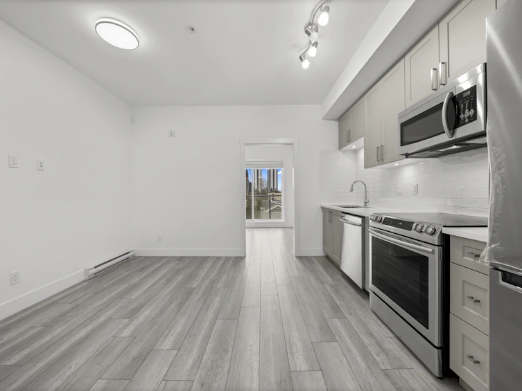 509-9689 140 Street, Surrey, BC, V3T 0P3 - 4