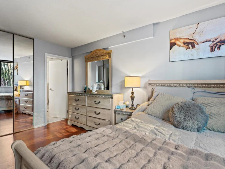 202-488 Helmcken Street, Vancouver, BC, V6B 6E4 - 10