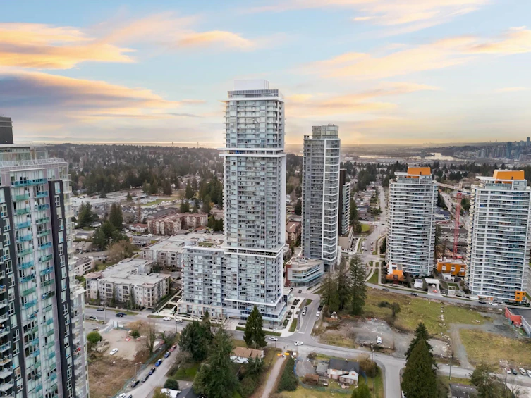 913-13350 Central Avenue, Surrey, BC, V3T 0S1 - 2