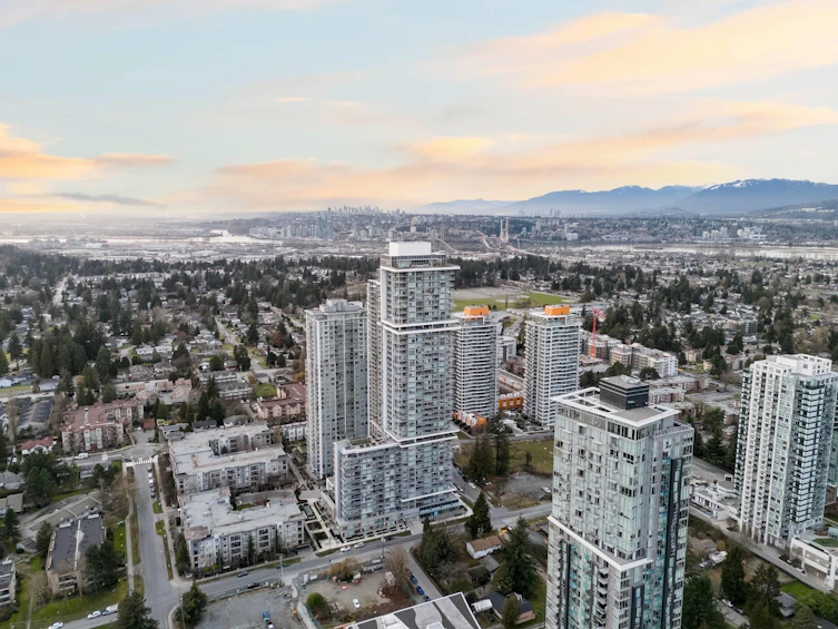913-13350 Central Avenue, Surrey, BC, V3T 0S1 - 32