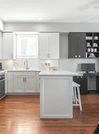 221 E 18th Street