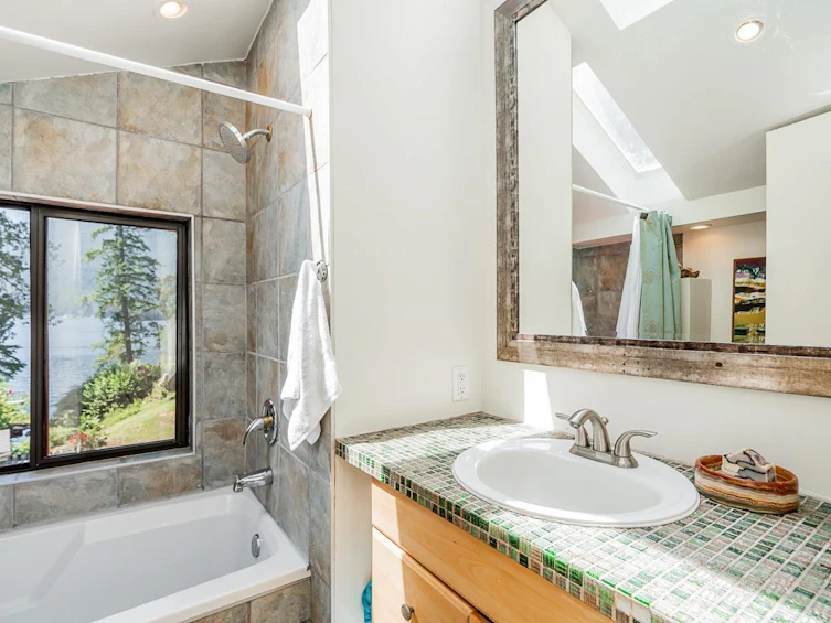 2250 Farrer Cove Place, Port Moody, BC, V3H 5B6 - 13