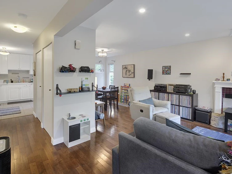 88 W 16th Avenue, Vancouver, BC, V5Y 1Y6 - 11