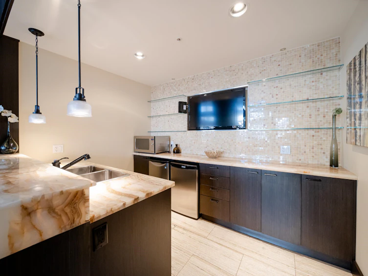 101-9399 Odlin Road, Richmond, BC, V6X 0J6 - 32