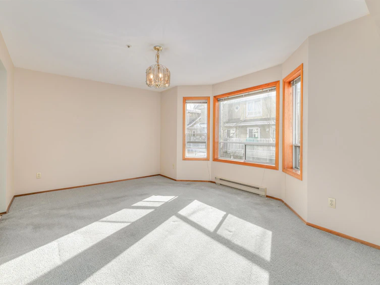 101-5377 201a Street, Langley, BC, V3A 1S7 - 5