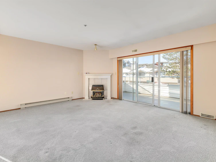 101-5377 201a Street, Langley, BC, V3A 1S7 - 6