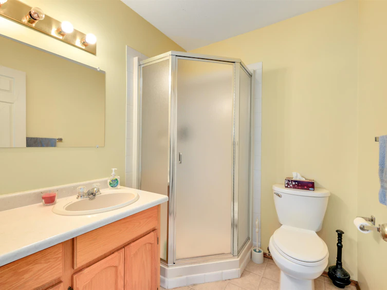 101-5377 201a Street, Langley, BC, V3A 1S7 - 18