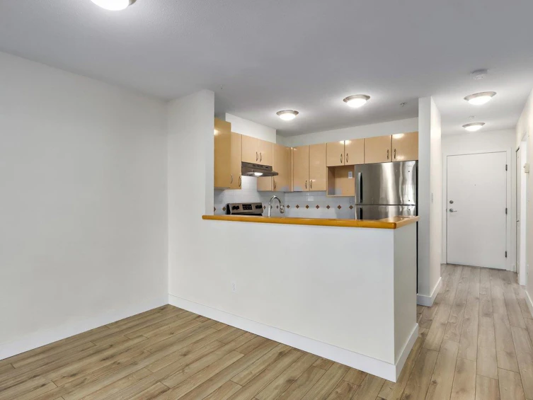 211-2983 W 4th Avenue, Vancouver, BC, V6K 1R5 - 12