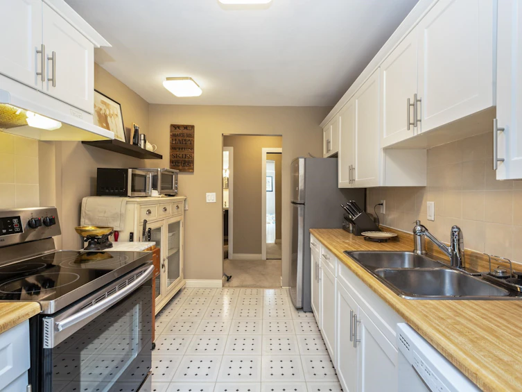 206-1740 Southmere Crescent, Surrey, BC, V4A 6E4 - 7