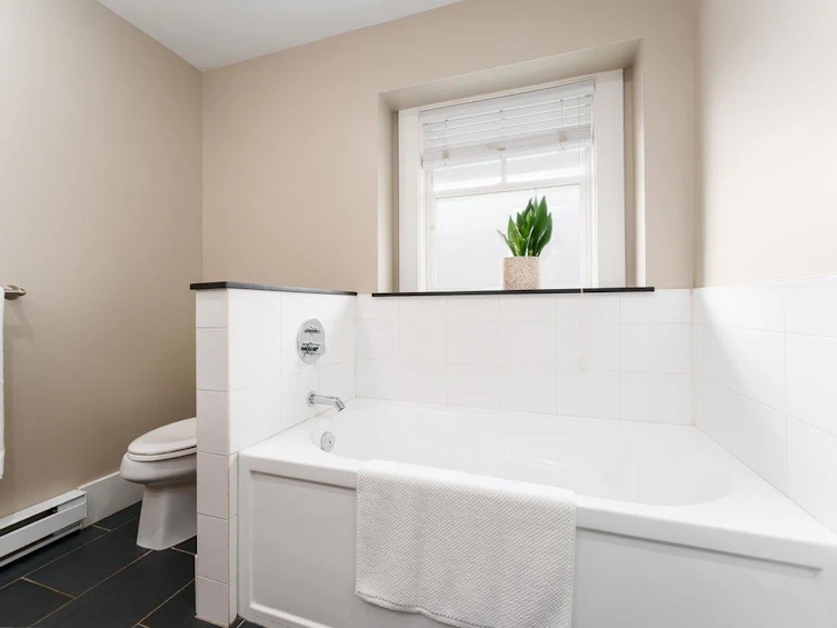 786 St. Georges Avenue, North Vancouver, BC, V7L 4T1 - 10