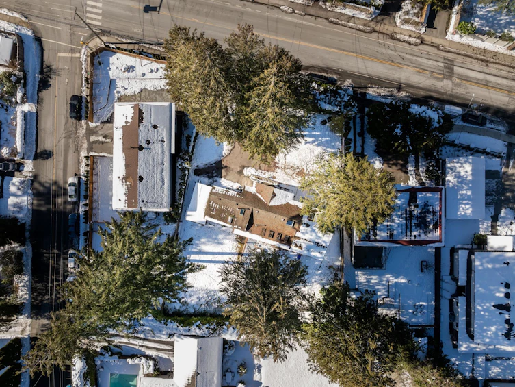 4520 Capilano Road, North Vancouver, BC, V7R 4K3 - 35