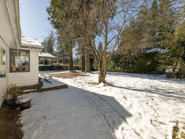 4520 Capilano Road, North Vancouver, BC, V7R 4K3 - 27
