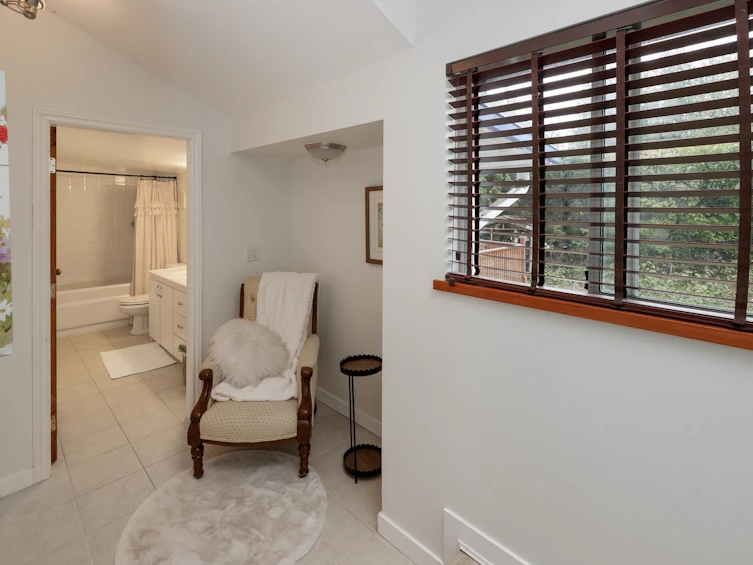 4520 Capilano Road, North Vancouver, BC, V7R 4K3 - 19