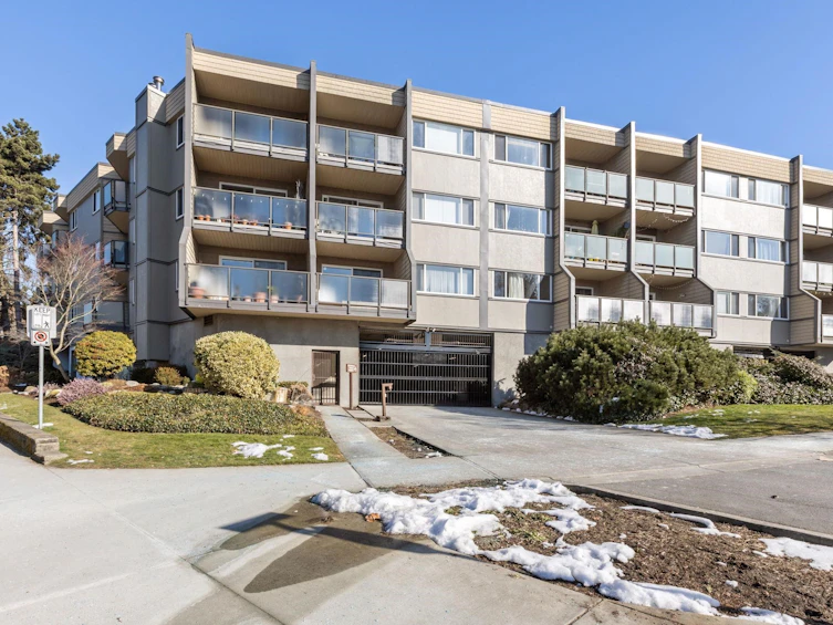 201-212 Forbes Avenue, North Vancouver, BC, V7M 3E5