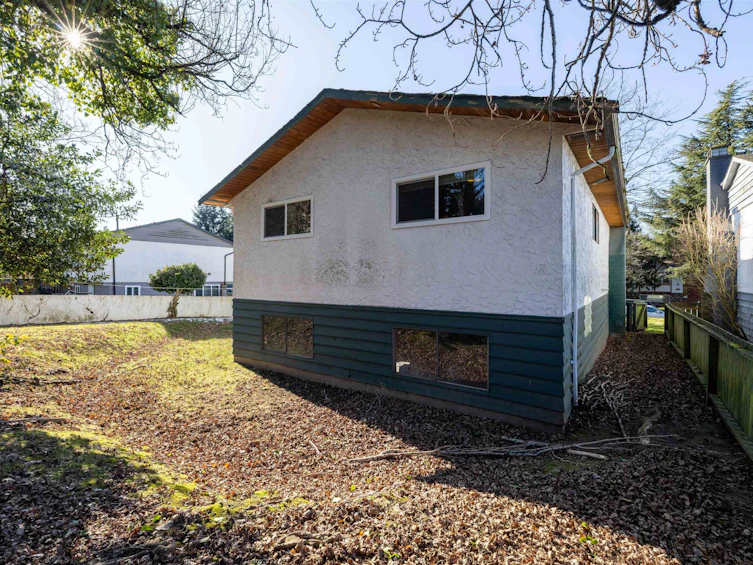 8338 111a Street, Delta, BC, V4C 4S4 - 11