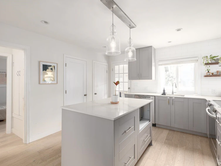 1596 E 33rd Avenue, Vancouver, BC, V5N 3C8 - 9
