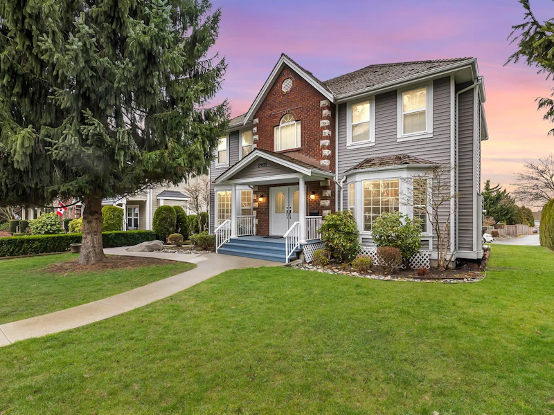 21611 46th Avenue, Langley BC V3A 8M9