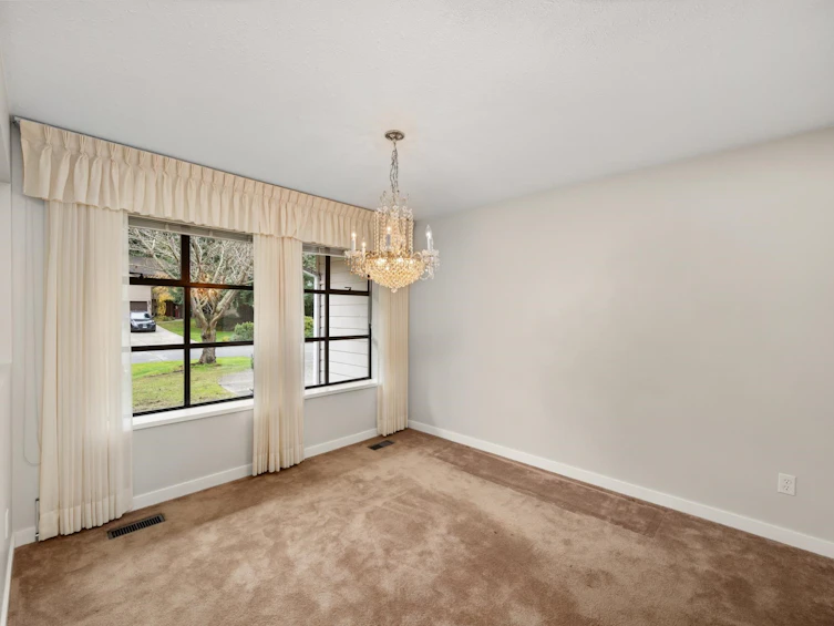 12184 57a Avenue, Surrey, BC, V3X 2S3 - 12