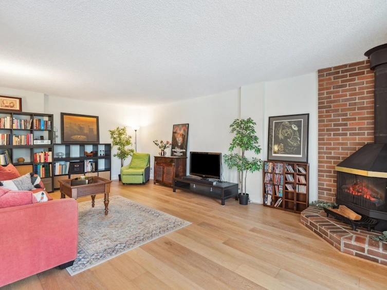 608-2101 Mcmullen Avenue, Vancouver, BC, V6L 3B4 - 3