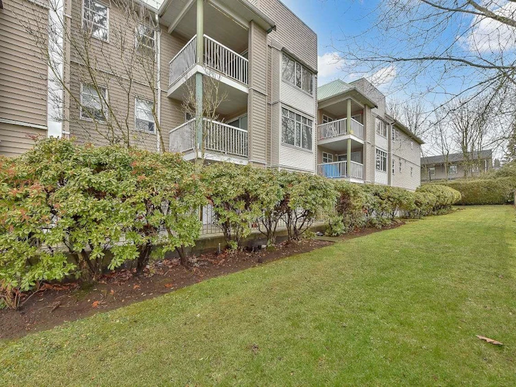 104-9767 140 Street, Surrey, BC, V3T 5S4 - 32