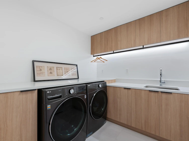 4690 W 9th Avenue, Vancouver, BC, V6R 2E4 - 24