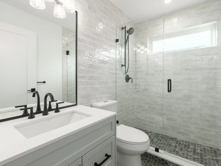 1051 Semlin Drive, Vancouver, BC, V5L 2N6 - 17