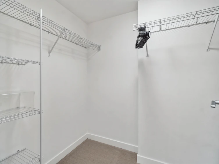 305-8940 University Crescent, Burnaby, BC, V5A 4Y8 - 9