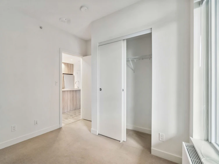 305-8940 University Crescent, Burnaby, BC, V5A 4Y8 - 11