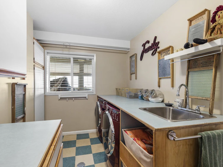 8940 Dewdney Trunk Road, Mission, BC, V2V 6Y1 - 26