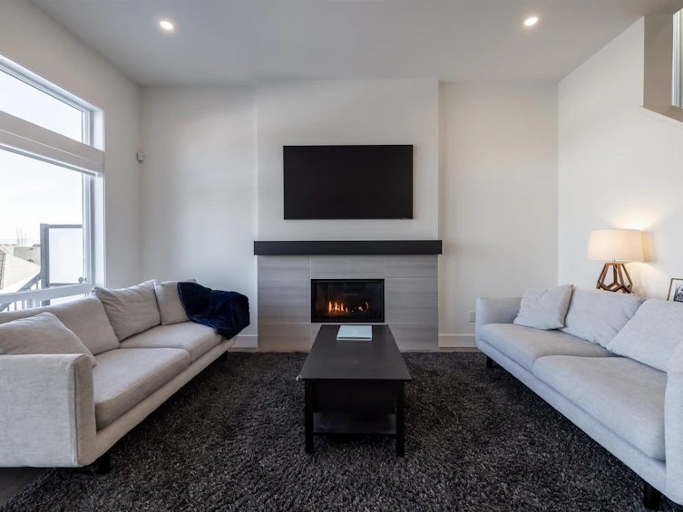 15857 Wills Brook Way, Surrey, BC, V3Z 0N4 - 15
