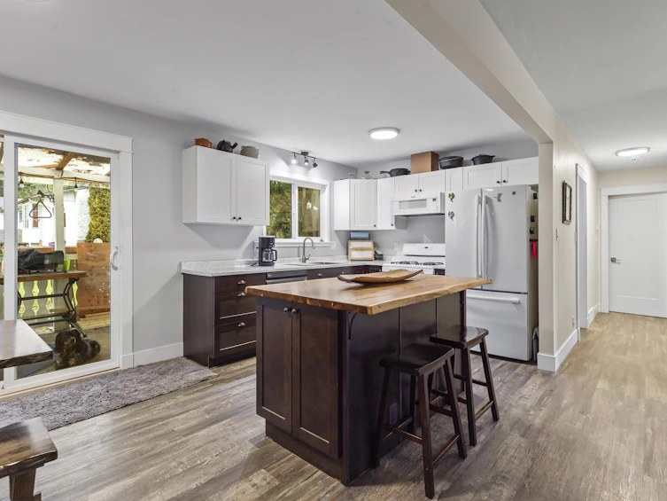 32127 Holiday Avenue, Mission, BC, V2V 2N3 - 6
