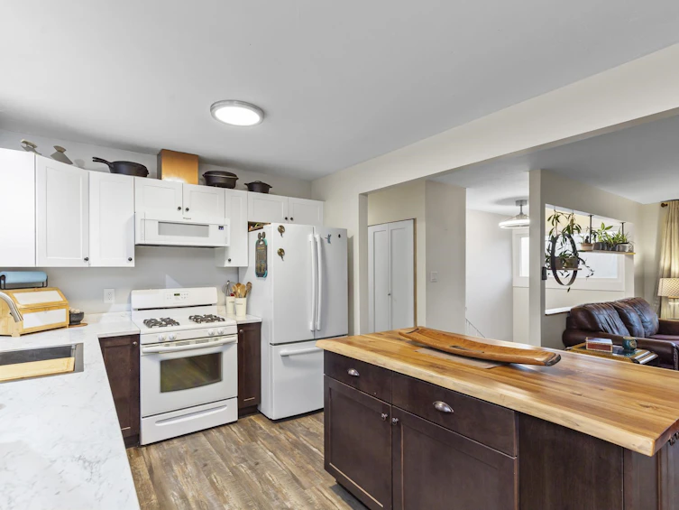 32127 Holiday Avenue, Mission, BC, V2V 2N3 - 9