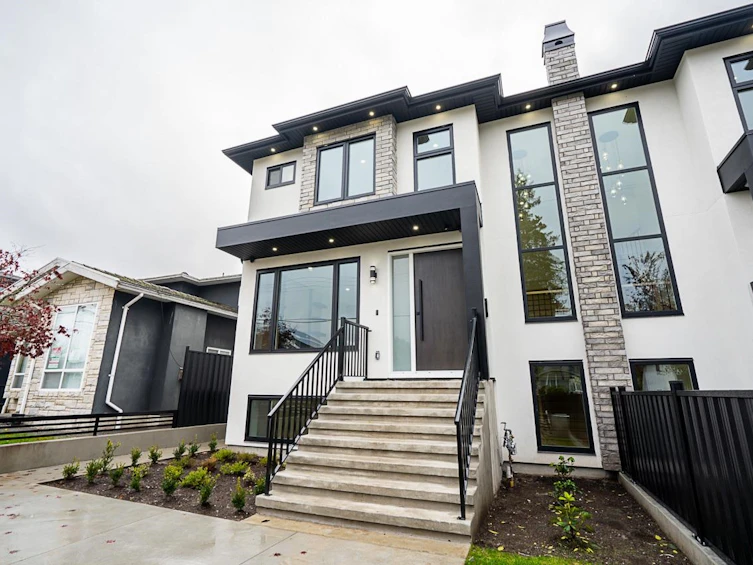 6152 Napier Street, Burnaby, BC, V5B 2C1 - 3