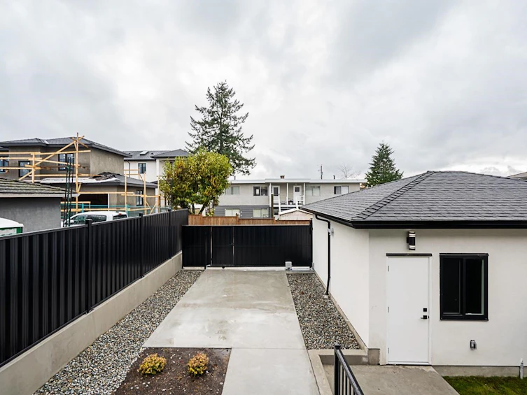 6152 Napier Street, Burnaby, BC, V5B 2C1 - 36