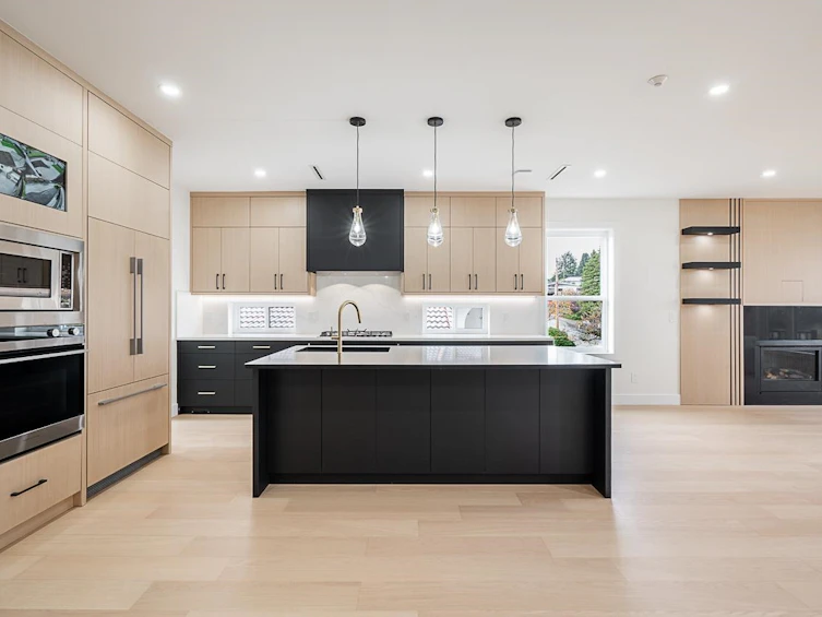6152 Napier Street, Burnaby, BC, V5B 2C1 - 11