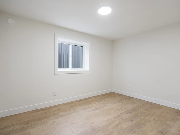6152 Napier Street, Burnaby, BC, V5B 2C1 - 31
