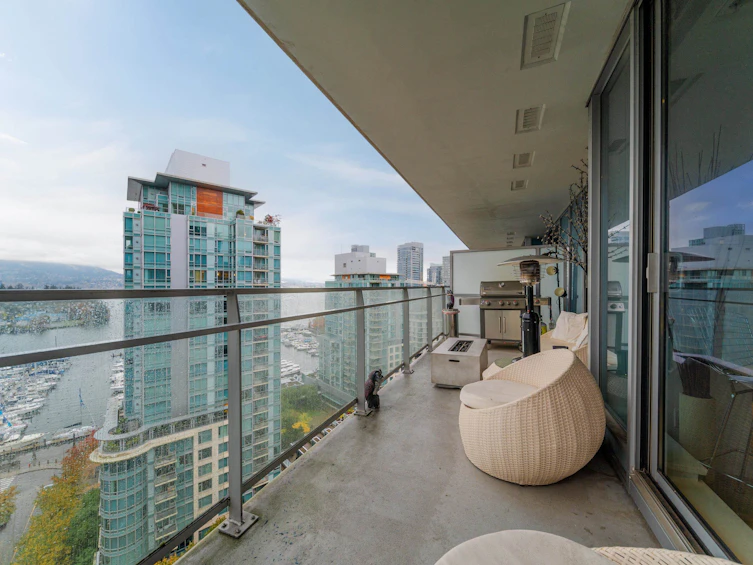 1701-1499 W Pender Street, Vancouver, BC, V6G 0A7 - 17